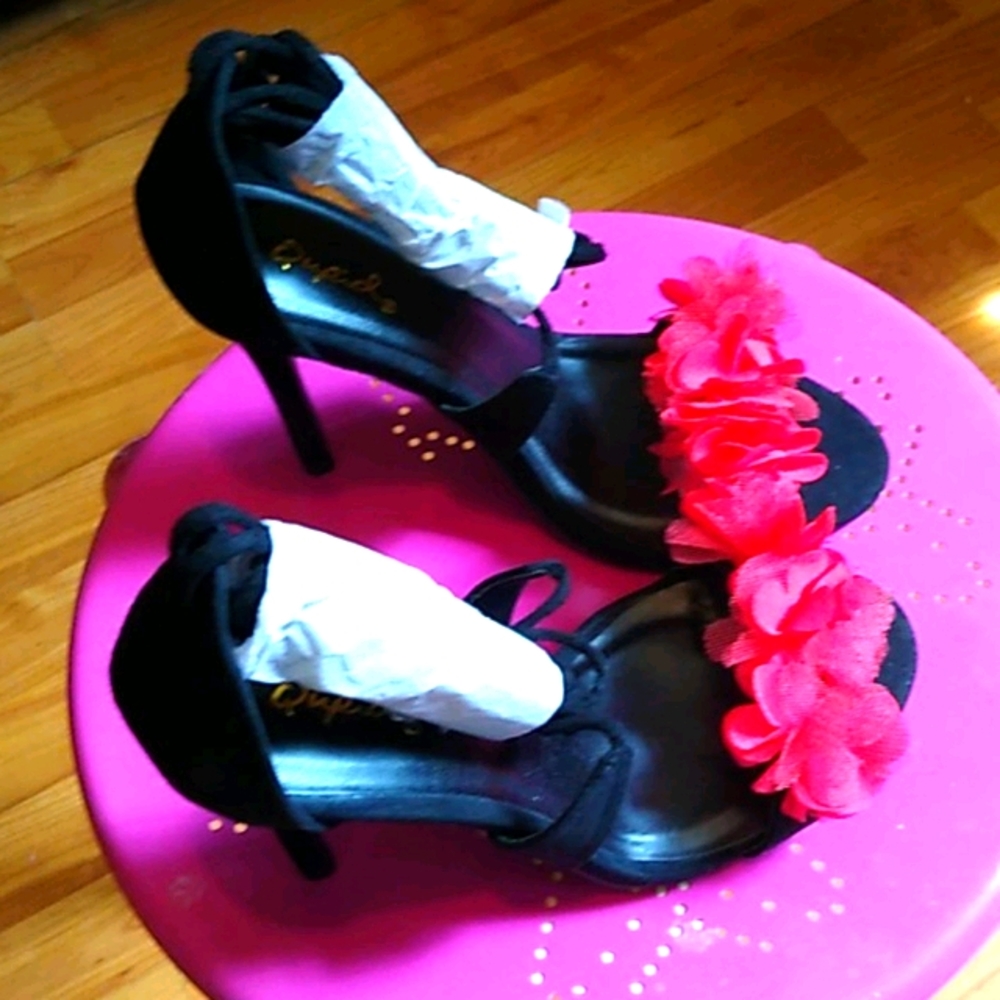 Qupid Wrap Around Leg Heels
